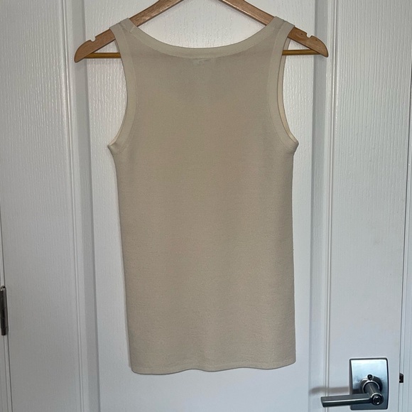 AKRIS PUNTO Essentials Collection Scoop neck Sleeveless 100% Wool Switzerland 6 - Picture 8 of 8